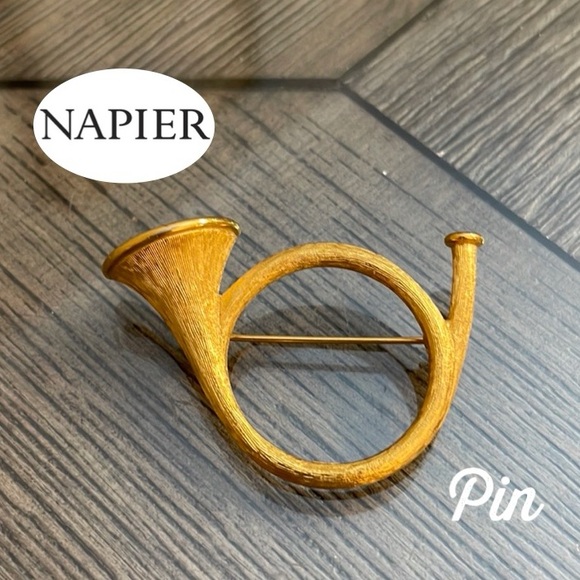 Vintage Jewelry - Vintage Napier Goldtone French Horn Pin Musical Instrument